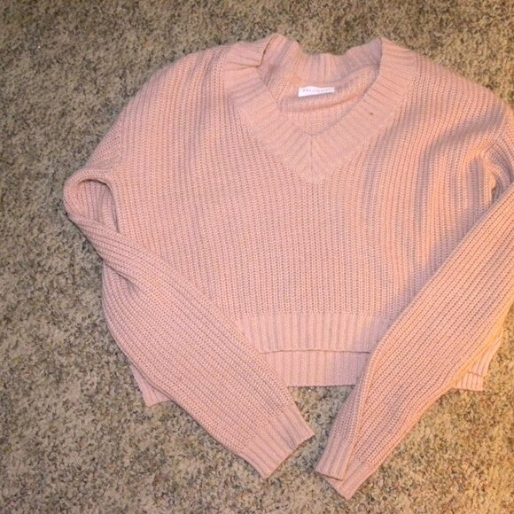 Women Size Small - Pink Sweater by Full Tilt - Picture 1 of 1